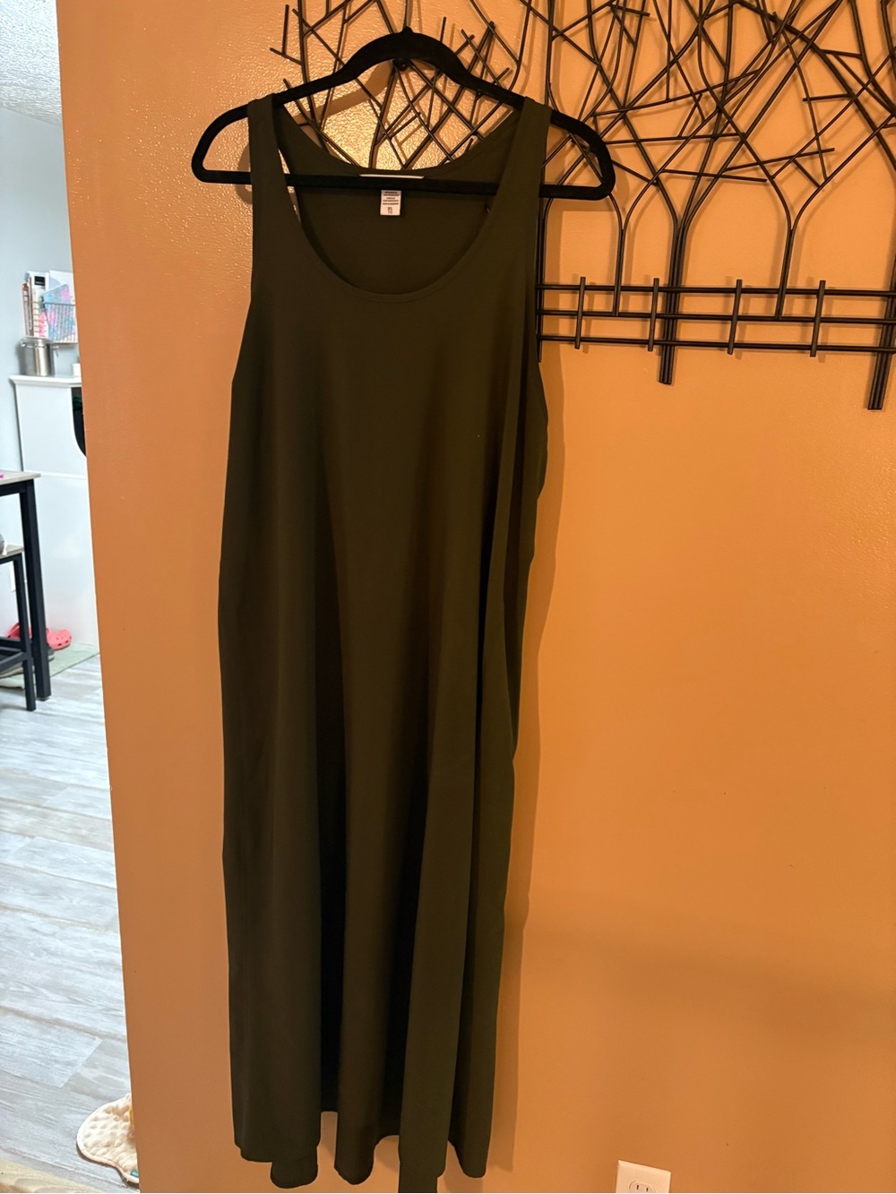 Athleta Presidio Traveler Maxi Dress- army green. Size XL. GUC